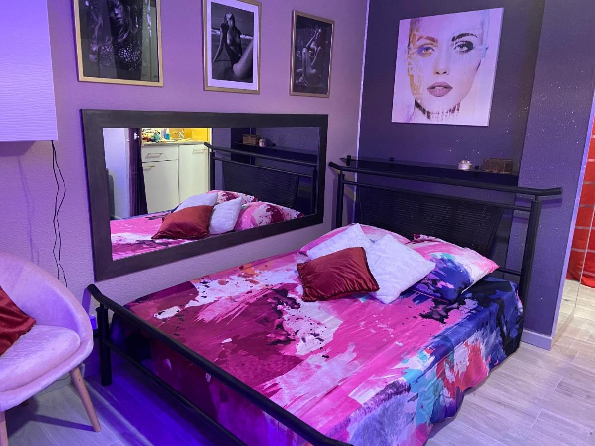 Purple Secret Naturiste 阿格德 外观 照片